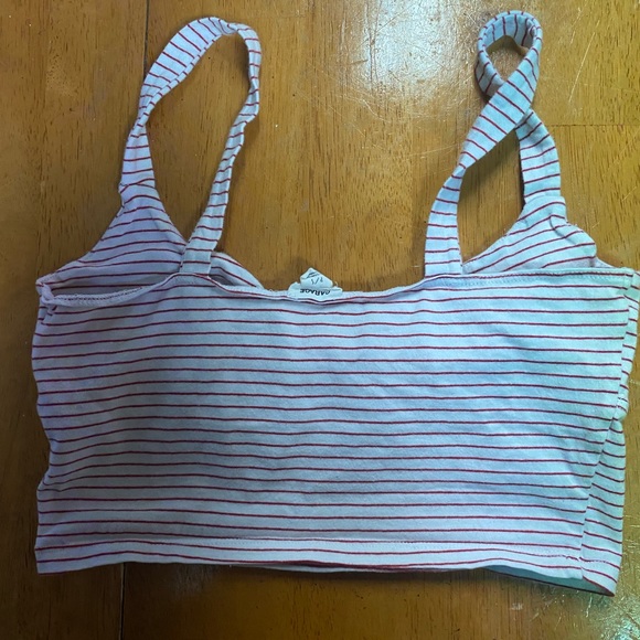 Red and white striped crop top - Picture 3 of 4